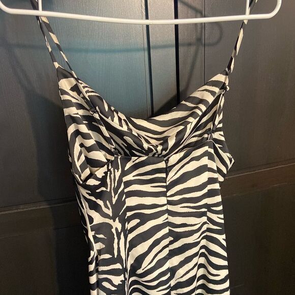 Urban Outfitters Dress - Picture 5 of 6